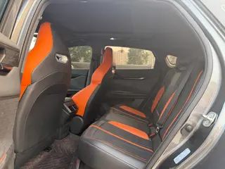 Changan UNI-V 2025 1.5T 500Bar Luxury sports-style interior photo 10 Changan UNI-V 2025 1.5T 500Bar Luxury sports-style interior photo 10