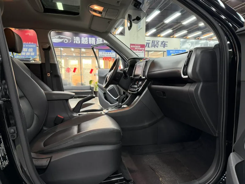 Hyundai ix35 2018 2.0L Automatique à deux roues motrices Version de plaisir extérieur photo 6 Hyundai ix35 2018 2.0L Automatique à deux roues motrices Version de plaisir extérieur photo 6