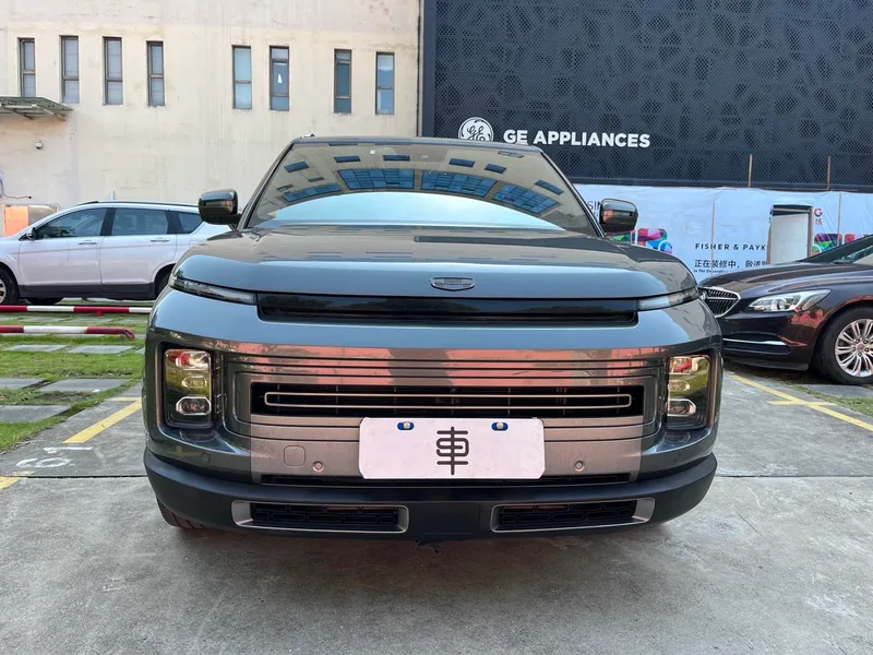 Geely ICON 2021 1.5TD Spring Limited Koi Edition exterior photo 2 Geely ICON 2021 1.5TD Spring Limited Koi Edition exterior photo 2