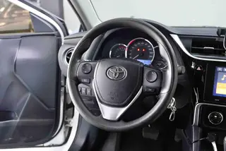 Toyota Levin 2018 185T CVT Version de luxe intérieur photo 9 Toyota Levin 2018 185T CVT Version de luxe intérieur photo 9