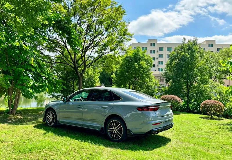 Geely Preface 2023 1.5T Куньлунь-версия экстерьер фото 6 Geely Preface 2023 1.5T Куньлунь-версия экстерьер фото 6