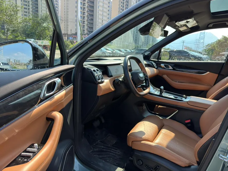 Geely Boyue L 2025 Четвертое поколение 1.5TD DCT Великолепный экстерьер фото 4 Geely Boyue L 2025 Четвертое поколение 1.5TD DCT Великолепный экстерьер фото 4