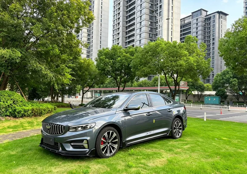 Geely Preface 2025 1.5T Oriental Yao Version Kunlun extérieur photo 1 Geely Preface 2025 1.5T Oriental Yao Version Kunlun extérieur photo 1