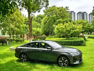 Changan Eado 2026 Четвертое поколение 1.5T DCT 500Bar Тип Yuexiang экстерьер фото 3 Changan Eado 2026 Четвертое поколение 1.5T DCT 500Bar Тип Yuexiang экстерьер фото 3