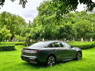 Changan Eado 2026 Четвертое поколение 1.5T DCT 500Bar Тип Yuexiang экстерьер фото 5 Changan Eado 2026 Четвертое поколение 1.5T DCT 500Bar Тип Yuexiang экстерьер фото 5
