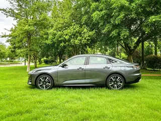 Changan Eado 2026 Четвертое поколение 1.5T DCT 500Bar Тип Yuexiang экстерьер фото 7 Changan Eado 2026 Четвертое поколение 1.5T DCT 500Bar Тип Yuexiang экстерьер фото 7