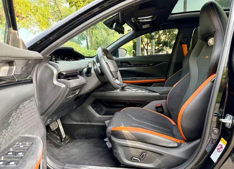 Changan UNI-V 2022 2.0T Edición de velocidad líder interior foto 7 Changan UNI-V 2022 2.0T Edición de velocidad líder interior foto 7