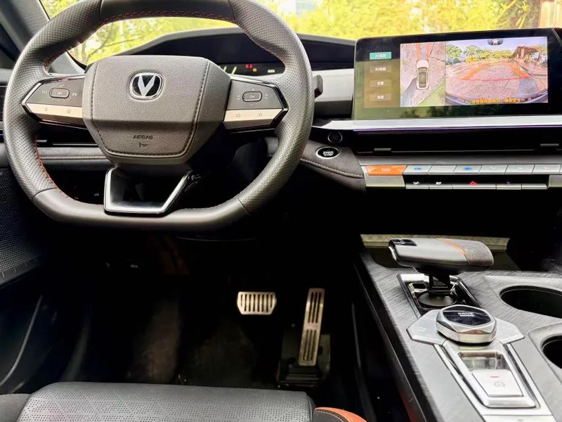 Changan UNI-V 2022 2.0T Edición de velocidad líder interior foto 9 Changan UNI-V 2022 2.0T Edición de velocidad líder interior foto 9