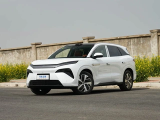 BYD Tang L 2025 DM 200KM Four-wheel drive lidar flagship exterior photo 1 BYD Tang L 2025 DM 200KM Four-wheel drive lidar flagship exterior photo 1