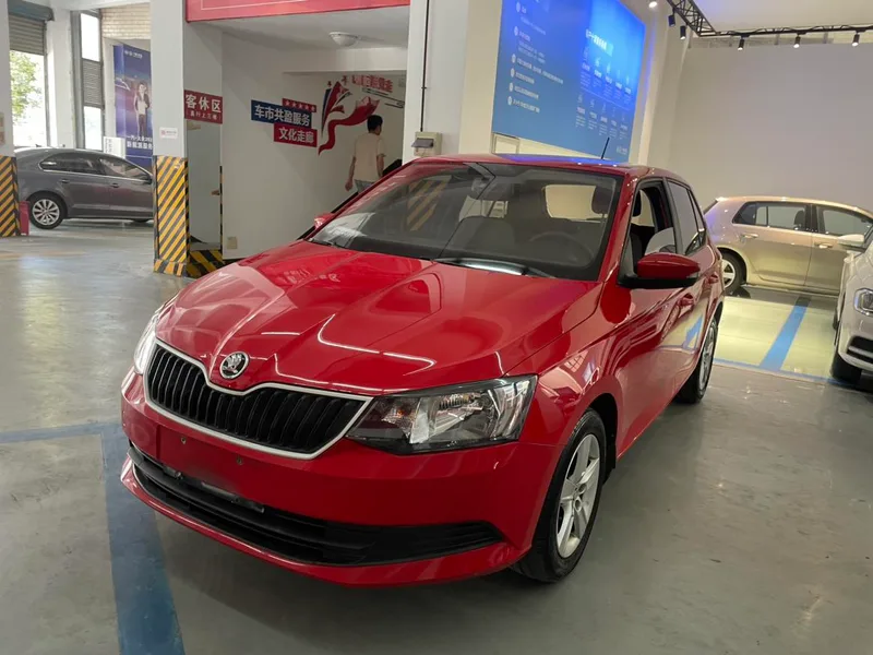Skoda Fabia 2017 1.4L Automatic car version exterior photo 1 Skoda Fabia 2017 1.4L Automatic car version exterior photo 1