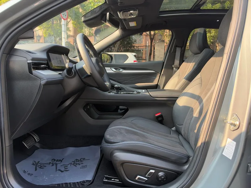Geely Preface 2026 2.0T Восточный Яо Wangwang версия интерьер фото 12