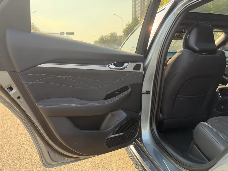 Geely Preface 2026 2.0T Восточный Яо Wangwang версия интерьер фото 14