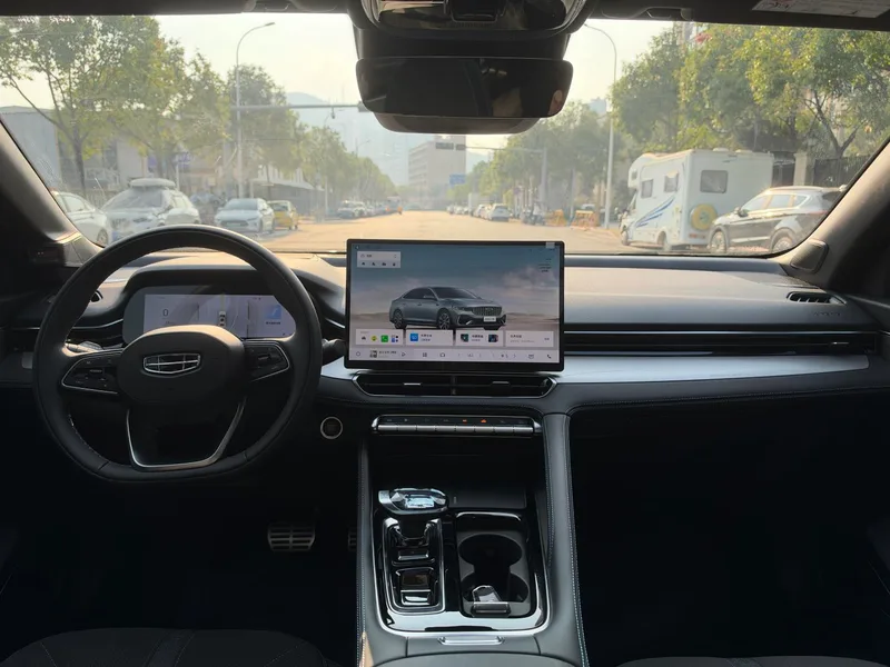 Geely Preface 2026 2.0T Восточный Яо Wangwang версия интерьер фото 15