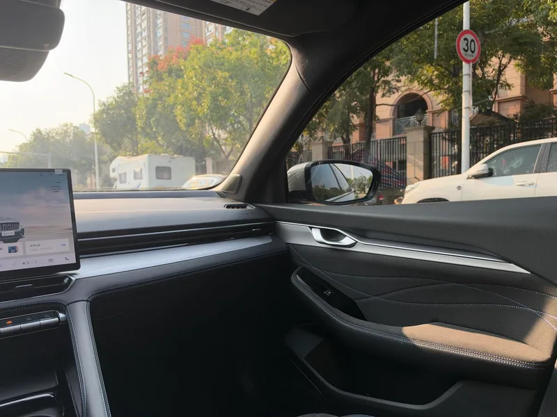 Geely Preface 2026 2.0T Восточный Яо Wangwang версия интерьер фото 18