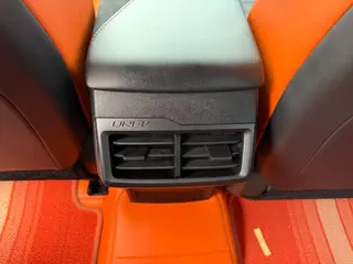 Changan UNI-V 2024 1.5T Luxury sports-style interior photo 9