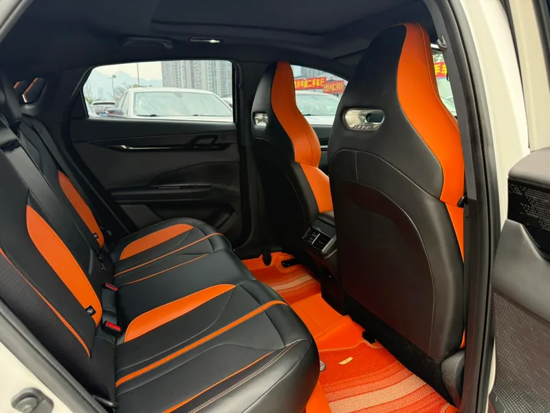 Changan UNI-V 2024 1.5T Luxury sports-style interior photo 12