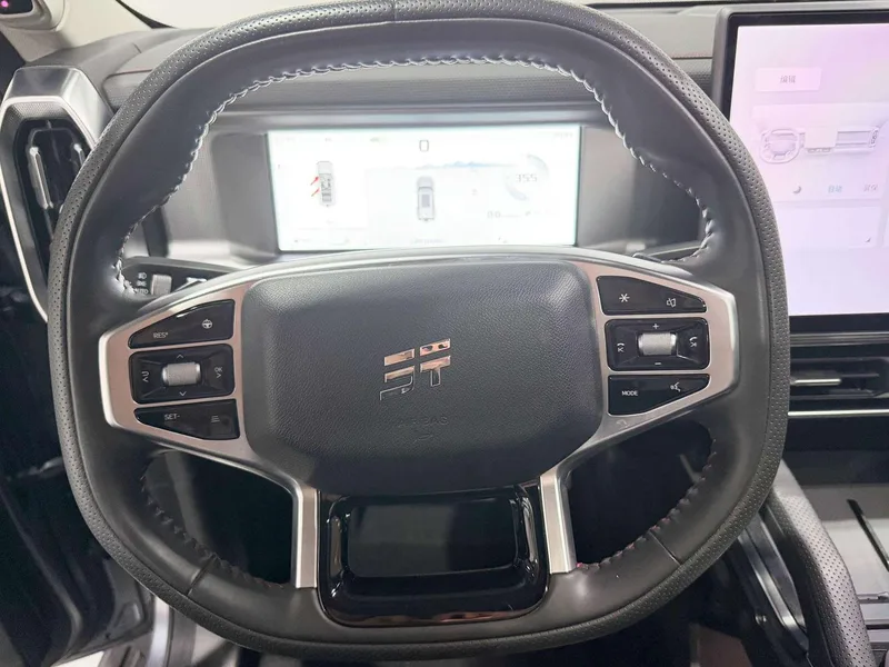 Jetour T2 2023 2.0TD Four-wheel drive Time travel PRO interior photo 12