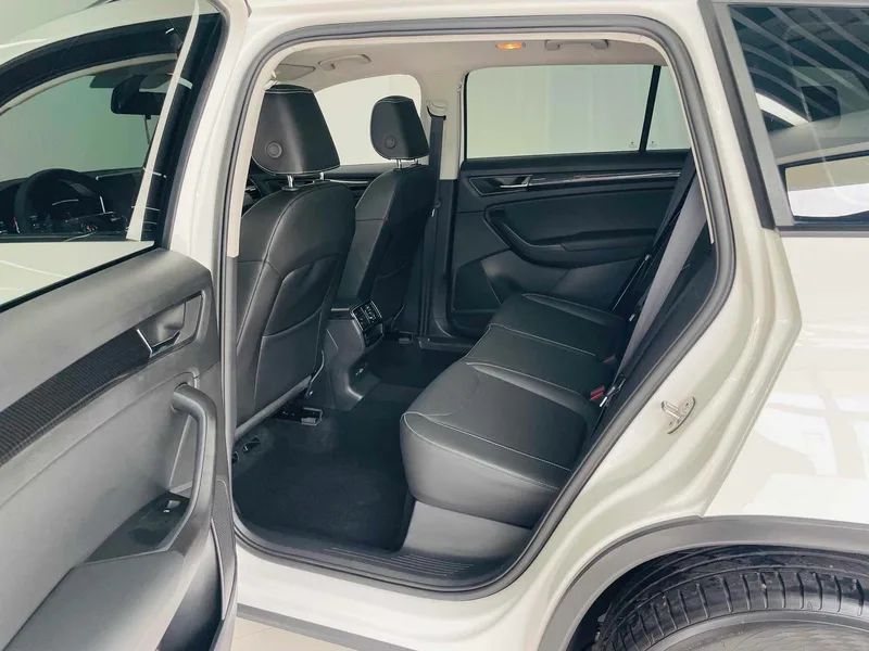 Skoda Kodiaq 2024 TSI330 5 Versión de fuerza de tracción en dos ruedas exterior foto 9 Skoda Kodiaq 2024 TSI330 5 Versión de fuerza de tracción en dos ruedas exterior foto 9