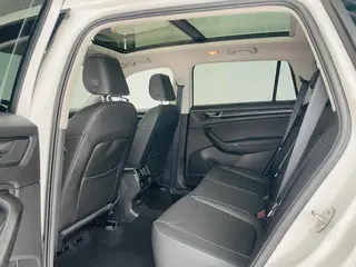 Skoda Kodiaq 2024 TSI330 5 Versión de fuerza de tracción en dos ruedas interior foto 12 Skoda Kodiaq 2024 TSI330 5 Versión de fuerza de tracción en dos ruedas interior foto 12