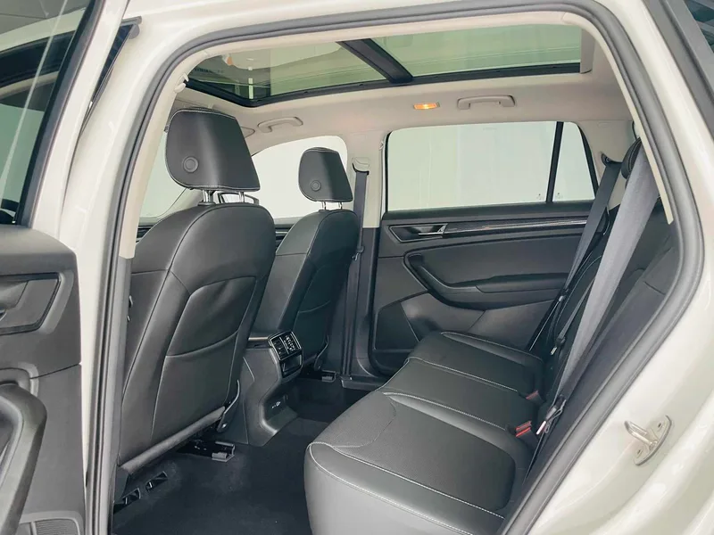 Skoda Kodiaq 2024 TSI330 5 Versión de fuerza de tracción en dos ruedas interior foto 12 Skoda Kodiaq 2024 TSI330 5 Versión de fuerza de tracción en dos ruedas interior foto 12
