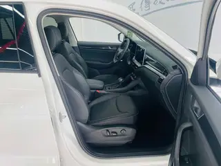 Skoda Kodiaq 2024 TSI330 5 Versión de fuerza de tracción en dos ruedas interior foto 13 Skoda Kodiaq 2024 TSI330 5 Versión de fuerza de tracción en dos ruedas interior foto 13