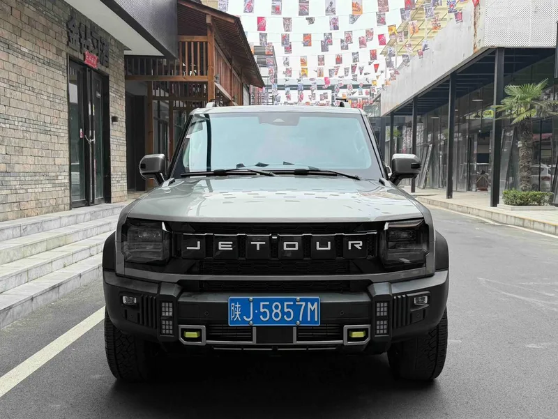 Jetour T2 2023 2.0TD Four-wheel drive Conquer exterior photo 2 Jetour T2 2023 2.0TD Four-wheel drive Conquer exterior photo 2
