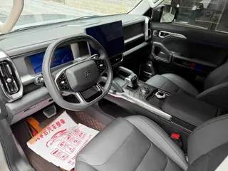 Jetour T2 2023 2.0TD Four-wheel drive Conquer interior photo 10 Jetour T2 2023 2.0TD Four-wheel drive Conquer interior photo 10