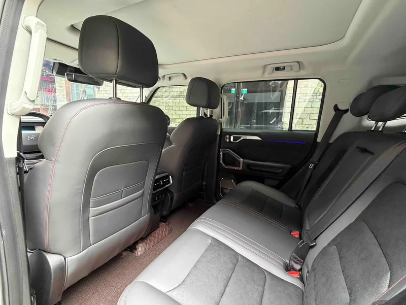 Jetour T2 2023 2.0TD Four-wheel drive Conquer interior photo 11 Jetour T2 2023 2.0TD Four-wheel drive Conquer interior photo 11