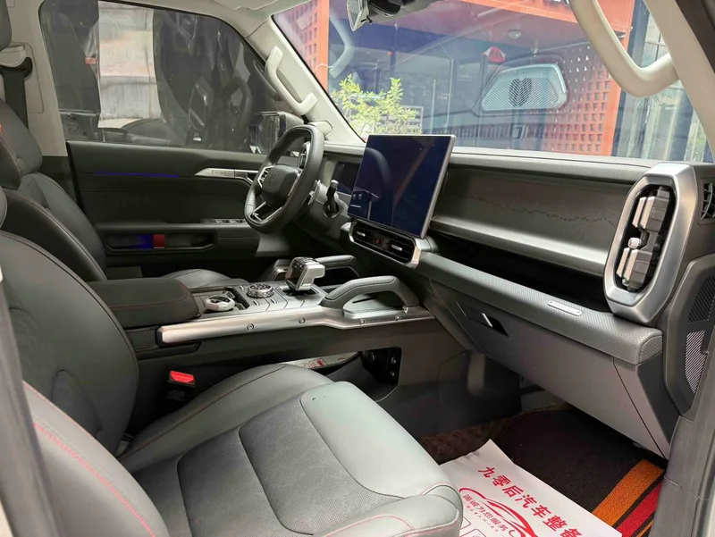Jetour T2 2023 2.0TD Four-wheel drive Conquer interior photo 13 Jetour T2 2023 2.0TD Four-wheel drive Conquer interior photo 13