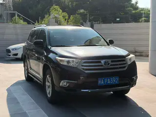 Toyota Highlander 2012 2.7L Two-wheel drive 7 Seat Elite Edition exterior photo 3