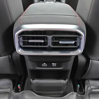 Jetour T2 2023 1.5TD Two-wheel drive Discover PRO interior photo 17 Jetour T2 2023 1.5TD Two-wheel drive Discover PRO interior photo 17