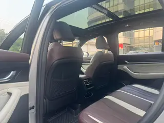 Geely Monjaro 2024 2.0TD Versión en la nube de tracción en dos ruedas automática de alta potencia interior foto 14