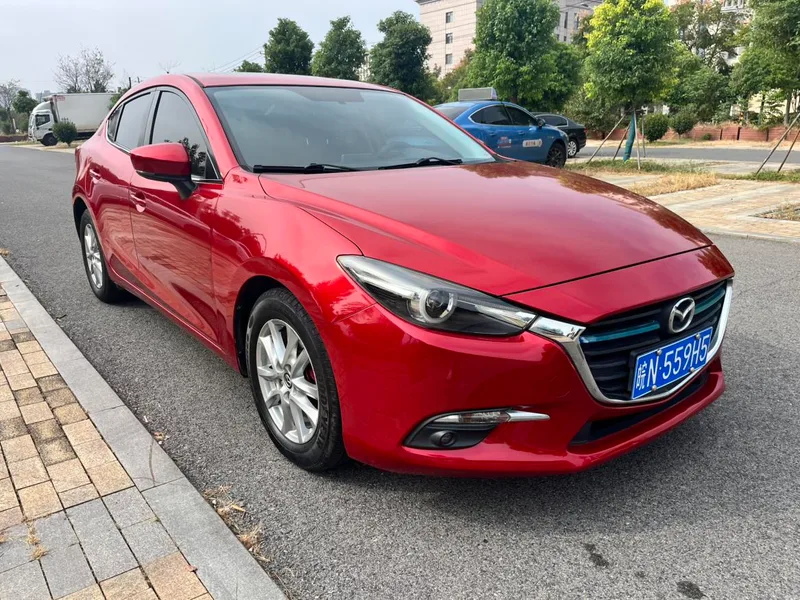Mazda Mazda3 Axela 2017 Three-box 1.5L Automatic Luxury Model Country VI exterior photo 3 Mazda Mazda3 Axela 2017 Three-box 1.5L Automatic Luxury Model Country VI exterior photo 3