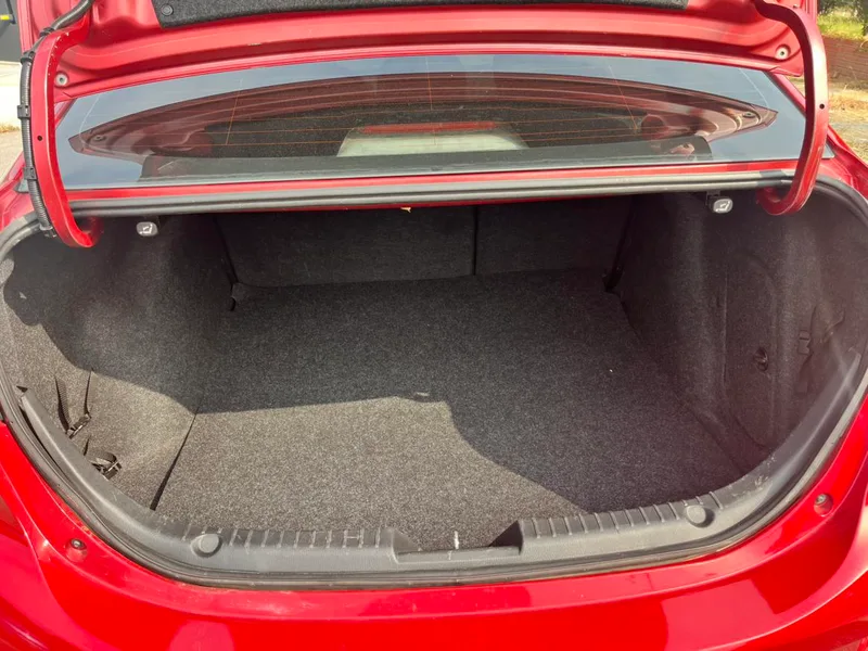 Mazda Mazda3 Axela 2017 Three-box 1.5L Automatic Luxury Model Country VI interior photo 16 Mazda Mazda3 Axela 2017 Three-box 1.5L Automatic Luxury Model Country VI interior photo 16