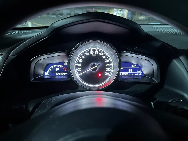 Mazda CX-4 2018 2.0L Automatic two-wheel drive blue sky exploration version Country VI interior photo 11
