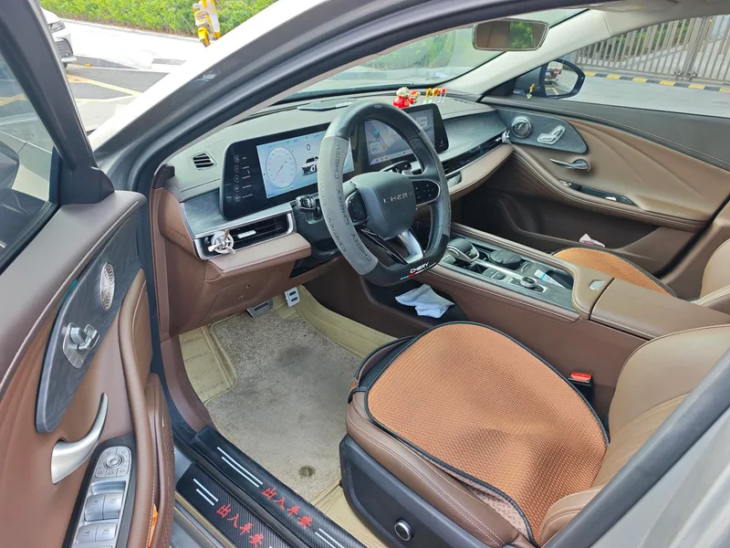Chery Arrizo 8 2023 Version haute performance 2.0T DCT Impérial intérieur photo 7