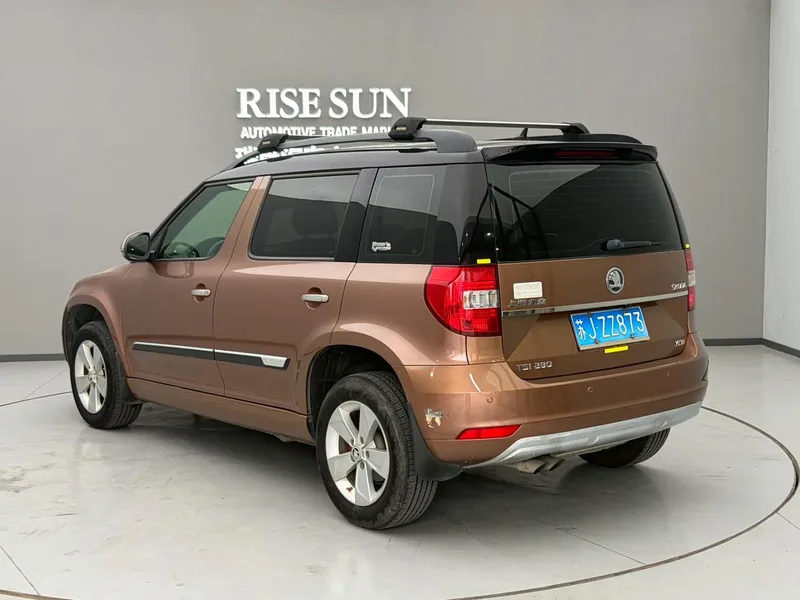 Skoda Yeti 2016 1.4TSI DSG Line Creation Edition exterior photo 4 Skoda Yeti 2016 1.4TSI DSG Line Creation Edition exterior photo 4