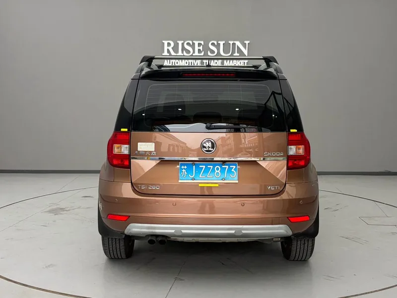 Skoda Yeti 2016 1.4TSI DSG Line Creation Edition exterior photo 5 Skoda Yeti 2016 1.4TSI DSG Line Creation Edition exterior photo 5