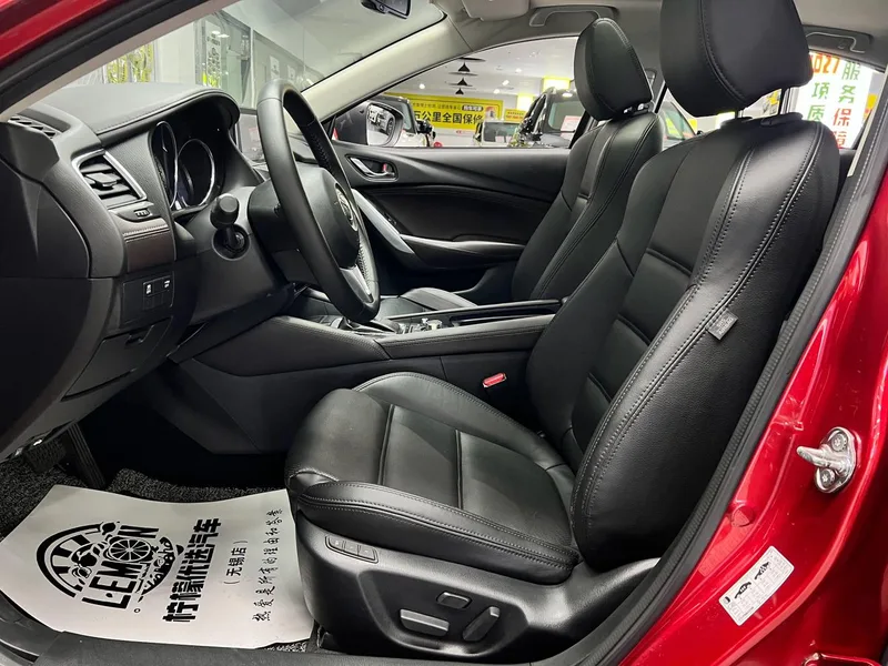 Mazda Atenza 2017 2.0L Blue Sky Deluxe Edition interior photo 14 Mazda Atenza 2017 2.0L Blue Sky Deluxe Edition interior photo 14