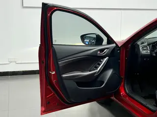 Mazda Atenza 2017 2.0L Blue Sky Deluxe Edition interior photo 18 Mazda Atenza 2017 2.0L Blue Sky Deluxe Edition interior photo 18