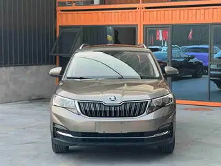 Skoda Kamiq 2018 1.5L Automatic Comfort Version Country VI exterior photo 2 Skoda Kamiq 2018 1.5L Automatic Comfort Version Country VI exterior photo 2