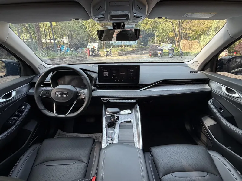 Geely Preface 2021 2.0T Luxury type+ exterior photo 10 Geely Preface 2021 2.0T Luxury type+ exterior photo 10