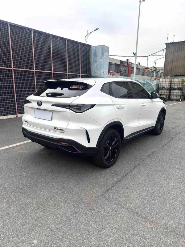 Changan X5 PLUS 2025 1.5T DCT High-energy version interior photo 8 Changan X5 PLUS 2025 1.5T DCT High-energy version interior photo 8