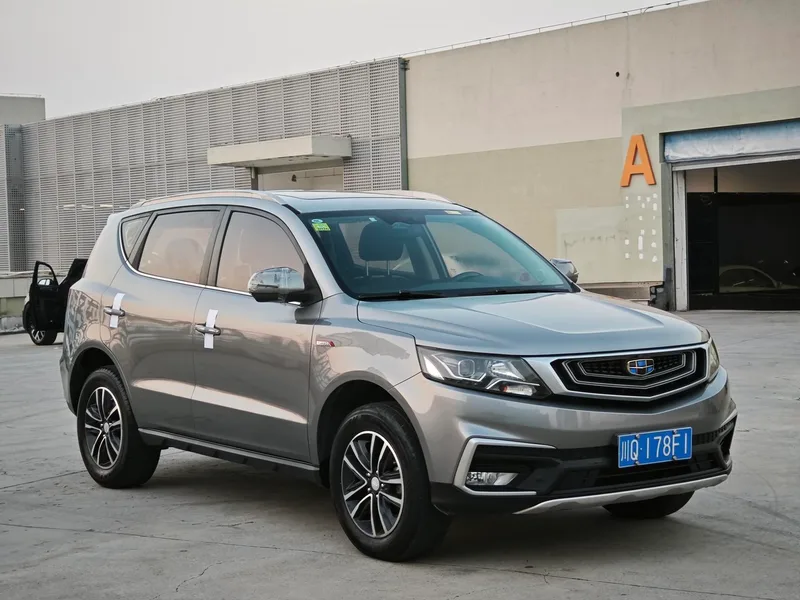 Geely Vision X6 2018 1.4T CVT 4G Interconnected Flagship exterior photo 3 Geely Vision X6 2018 1.4T CVT 4G Interconnected Flagship exterior photo 3