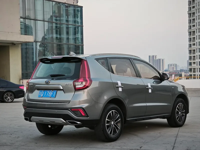 Geely Vision X6 2018 1.4T CVT 4G Interconnected Flagship exterior photo 4 Geely Vision X6 2018 1.4T CVT 4G Interconnected Flagship exterior photo 4