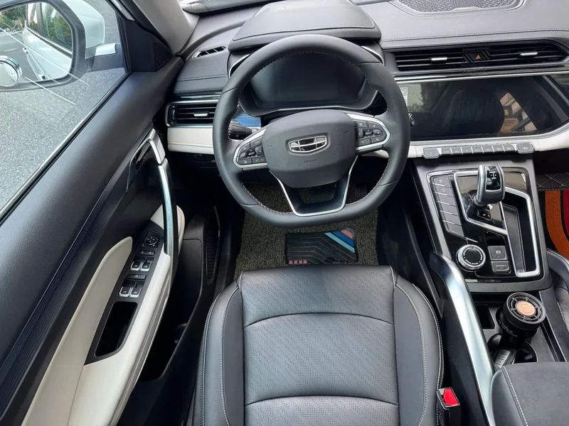 Geely Boyue 2022 Boyue X 1.8TD DCT Smart interior photo 12 Geely Boyue 2022 Boyue X 1.8TD DCT Smart interior photo 12