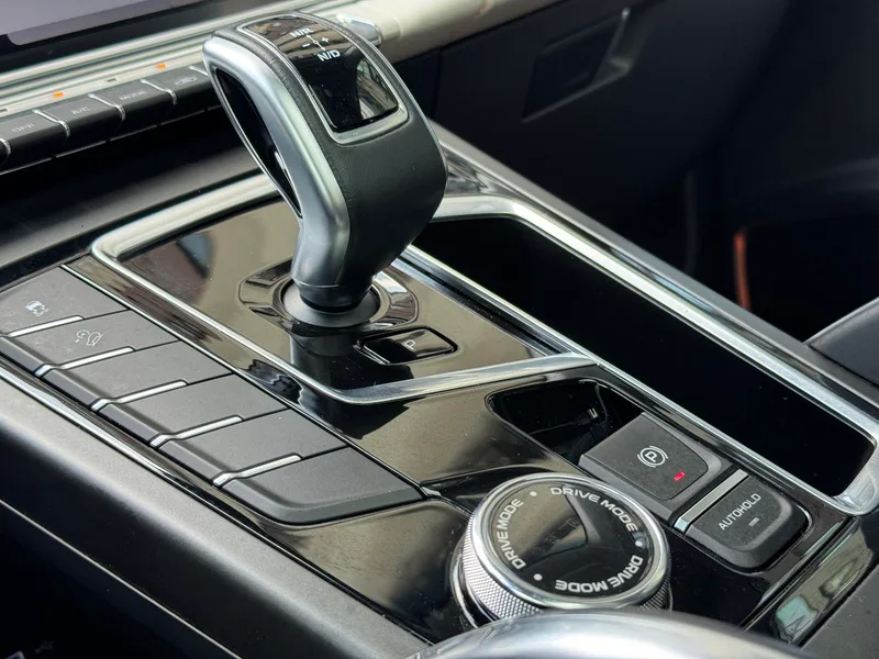 Geely Boyue 2022 Boyue X 1.8TD DCT Smart interior photo 18 Geely Boyue 2022 Boyue X 1.8TD DCT Smart interior photo 18
