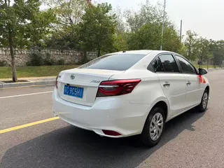Toyota Vios 2022 1.5L CVT Création CARE Version extérieur photo 5 Toyota Vios 2022 1.5L CVT Création CARE Version extérieur photo 5