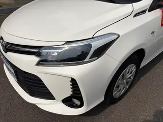Toyota Vios 2022 1.5L CVT Création CARE Version extérieur photo 6 Toyota Vios 2022 1.5L CVT Création CARE Version extérieur photo 6