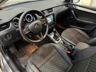 Skoda Octavia 2019 TSI230 DSG Edición Zhixing Deluxe País V exterior foto 6 Skoda Octavia 2019 TSI230 DSG Edición Zhixing Deluxe País V exterior foto 6